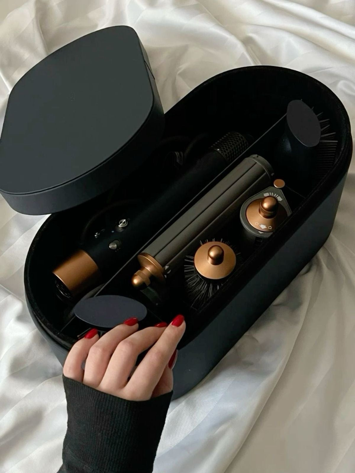 Haartrockner und Styler 5-in-1