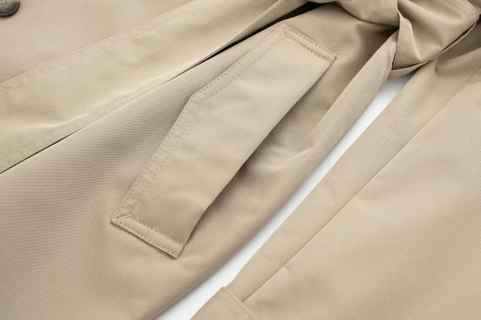 Trenchcoat mit Revers und Gürtel Charles