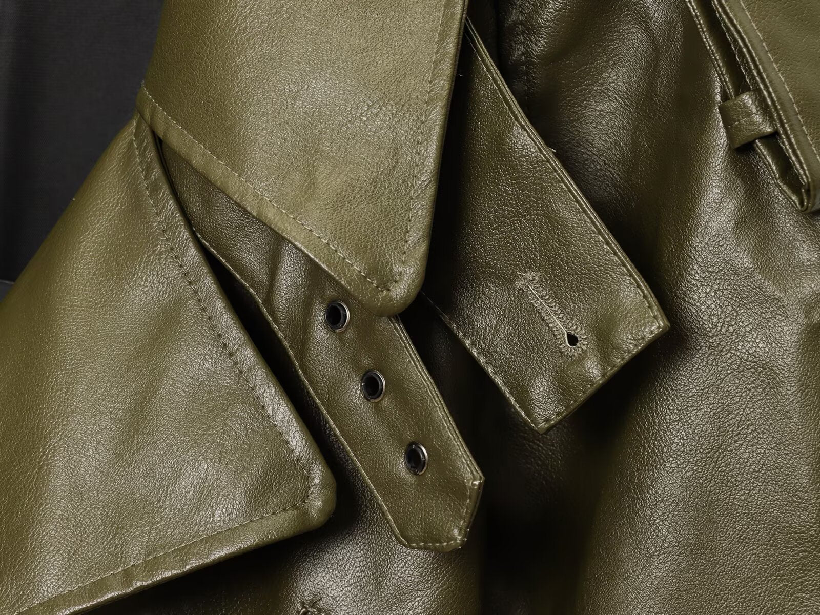 Kurze Motorradjacke aus PU-Leder Olivia
