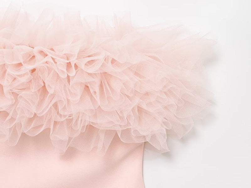 Trägerloses Rüschen Minikleid Pompom